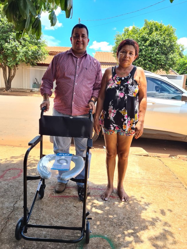 entrega cadeira de rodas para banho - geova (2).jpeg