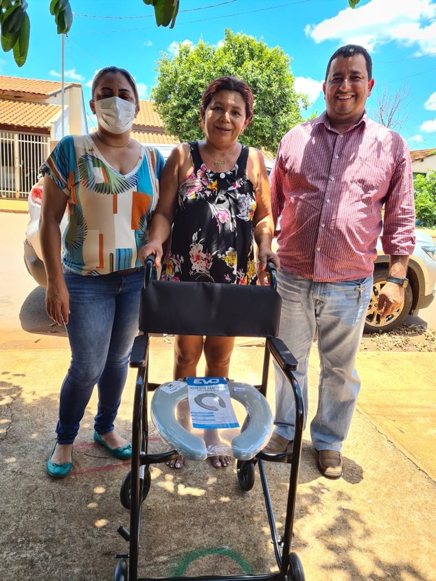 entrega cadeira de rodas para banho - geova (4).jpeg